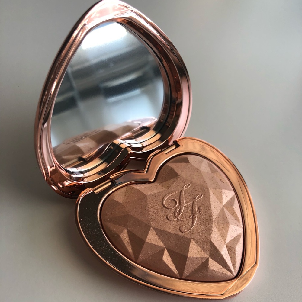 Two faced highlighter